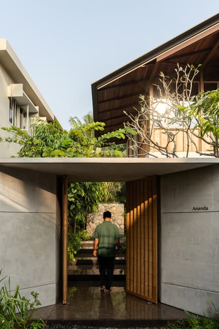 Ananda House
